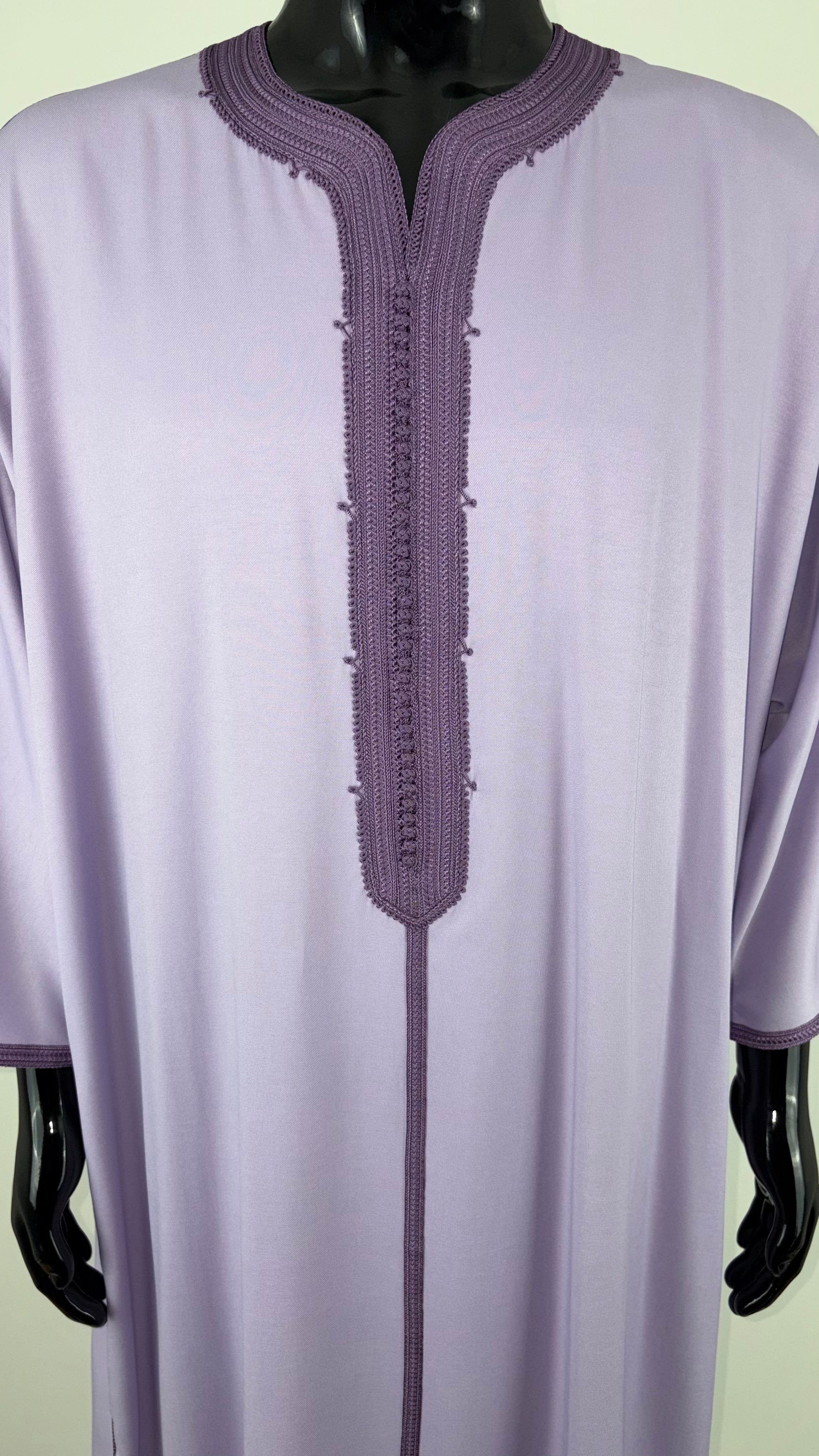 Santiago De Cali - Masculine Lilac