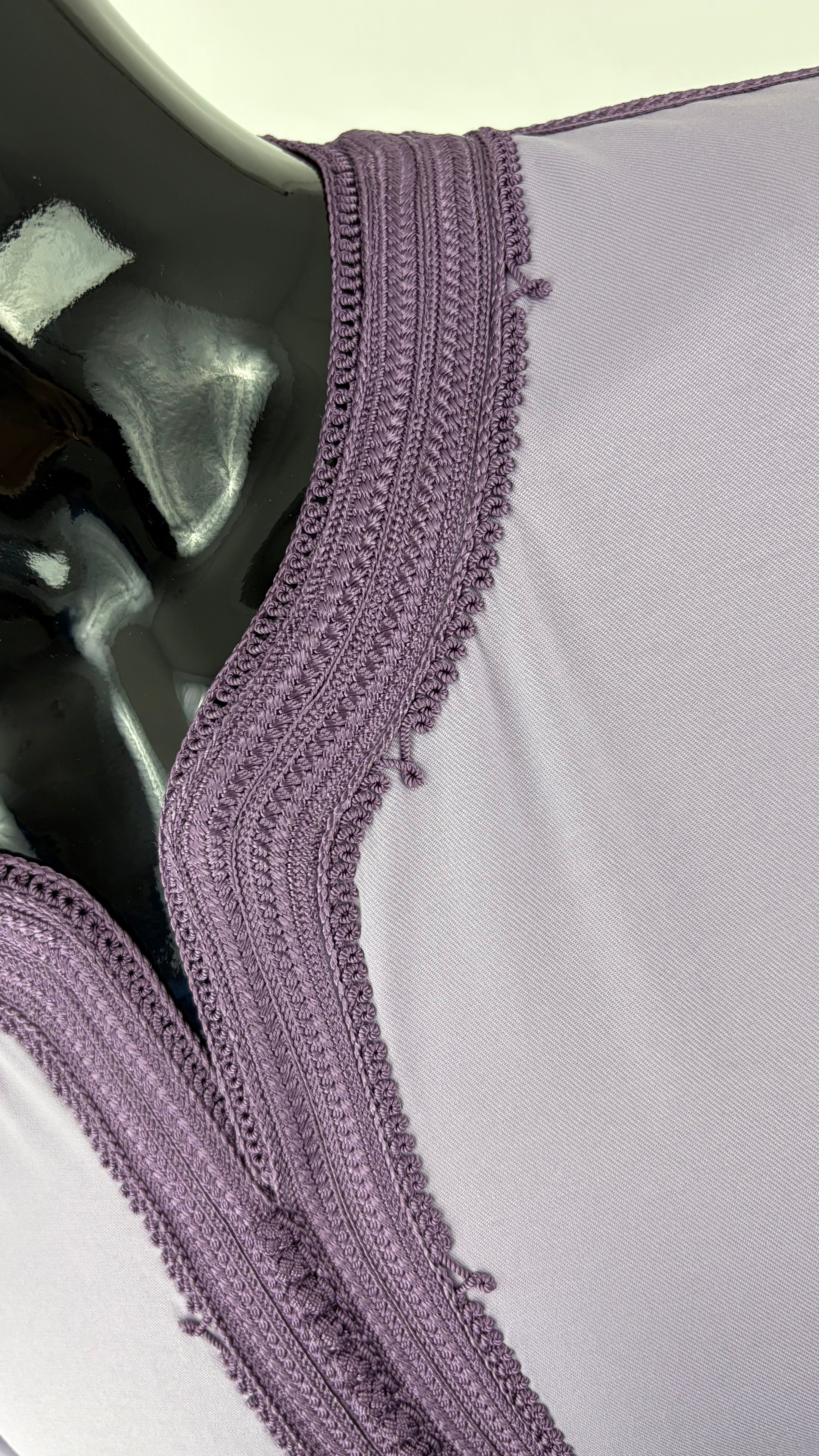 Santiago De Cali - Masculine Lilac