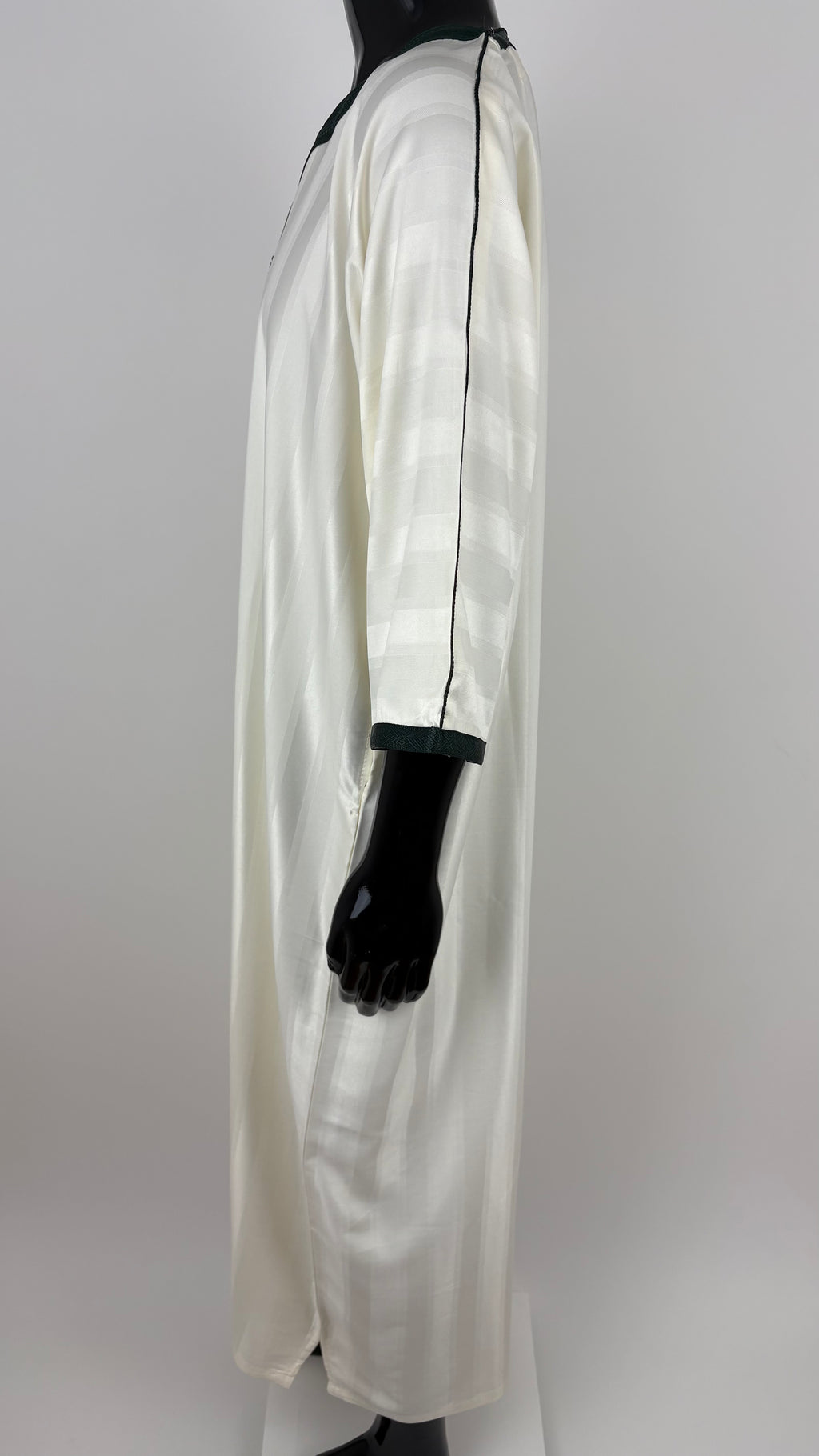 Amalfi - Ivory Emerald