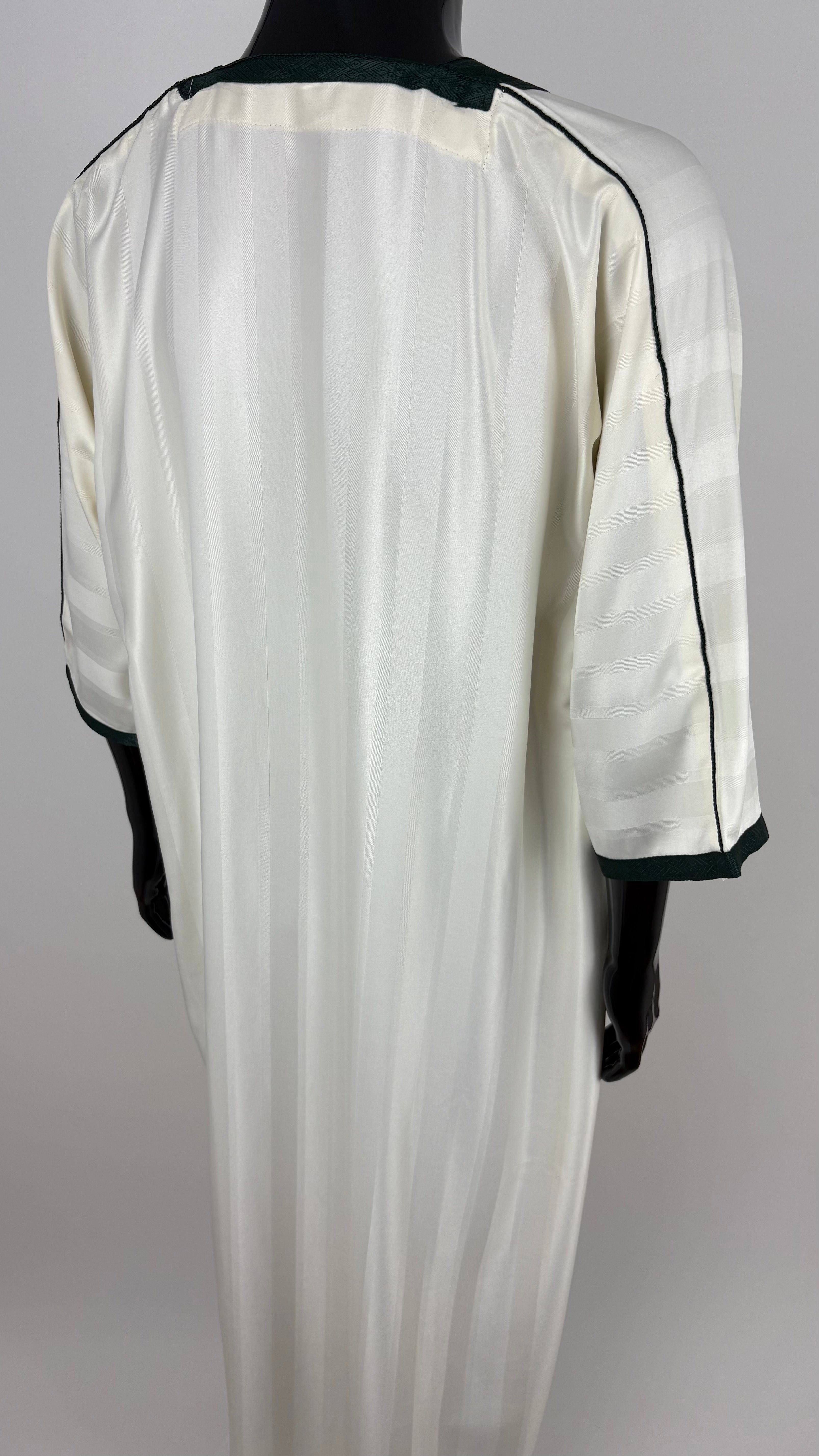 Amalfi - Ivory Emerald